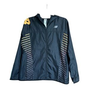 New Balance Accelerate Women’s Reflective Running Jacket, Large
